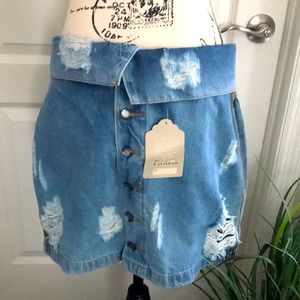 Mais Estilosa denim skirt. NWT